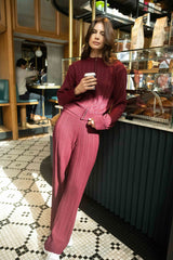 BURGUNDY KNIT SWEATER